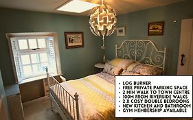 Cosy Crickhowell Cottage